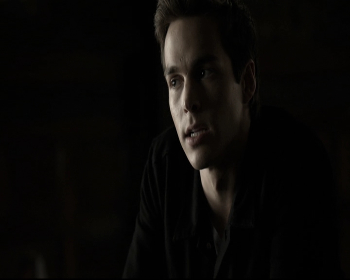 VampireDiariesWorld-dot-nl_6x09IAlone1304.jpg