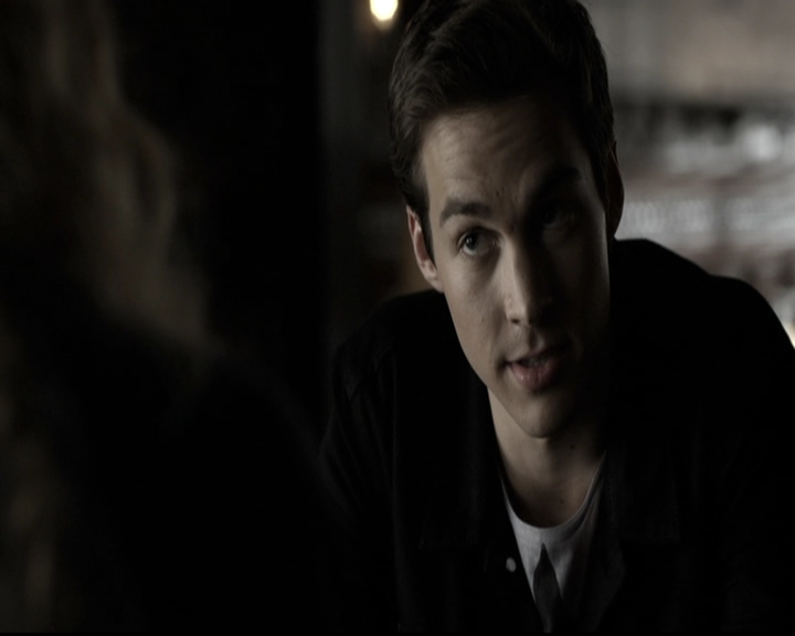 VampireDiariesWorld-dot-nl_6x09IAlone1327.jpg