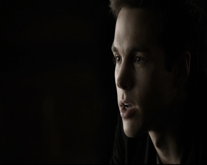 VampireDiariesWorld-dot-nl_6x09IAlone1333.jpg