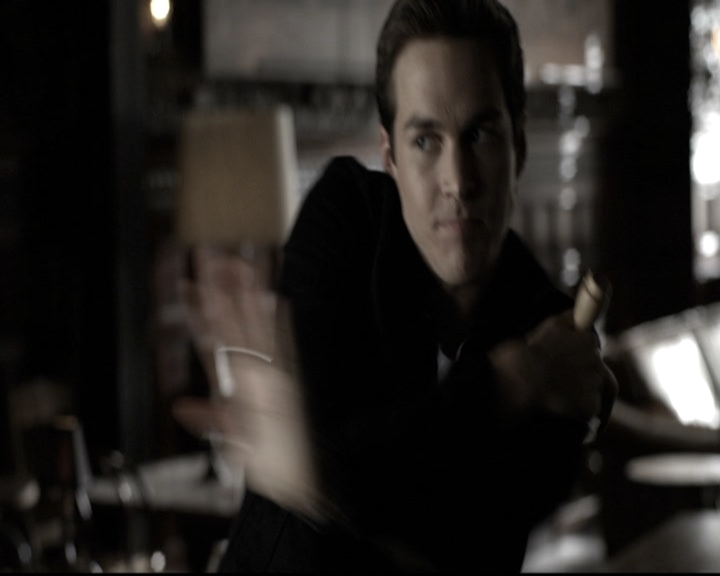 VampireDiariesWorld-dot-nl_6x09IAlone1348.jpg