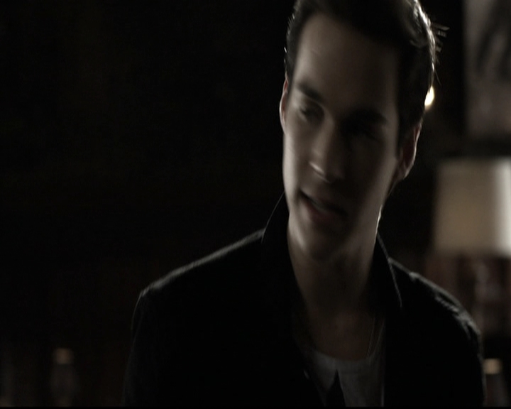 VampireDiariesWorld-dot-nl_6x09IAlone1360.jpg