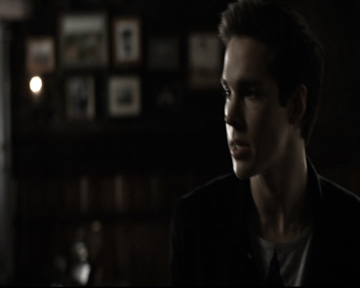 VampireDiariesWorld-dot-nl_6x09IAlone1363.jpg