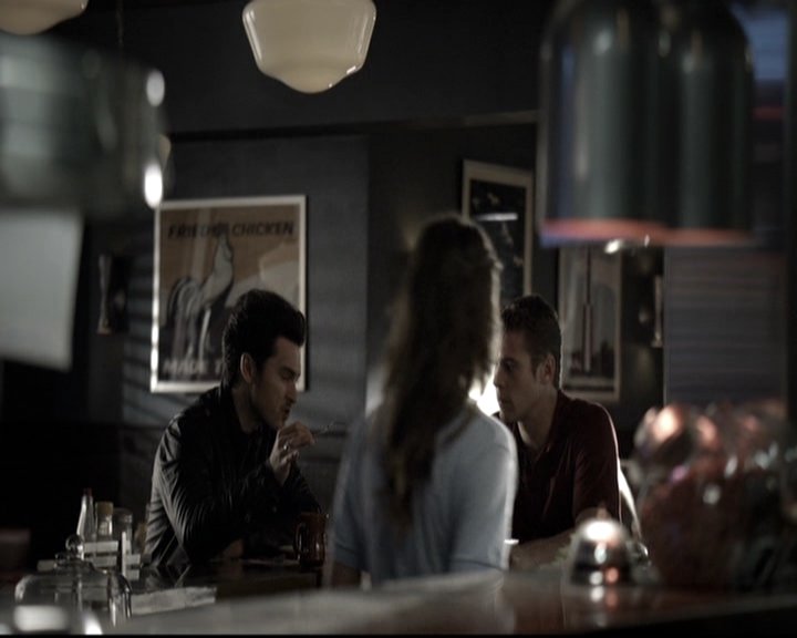 VampireDiariesWorld-dot-nl_6x09IAlone1401.jpg