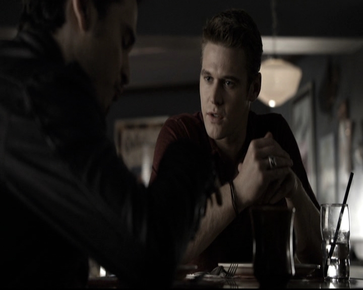 VampireDiariesWorld-dot-nl_6x09IAlone1404.jpg