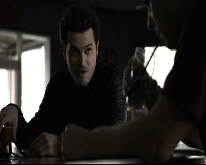 VampireDiariesWorld-dot-nl_6x09IAlone1417.jpg