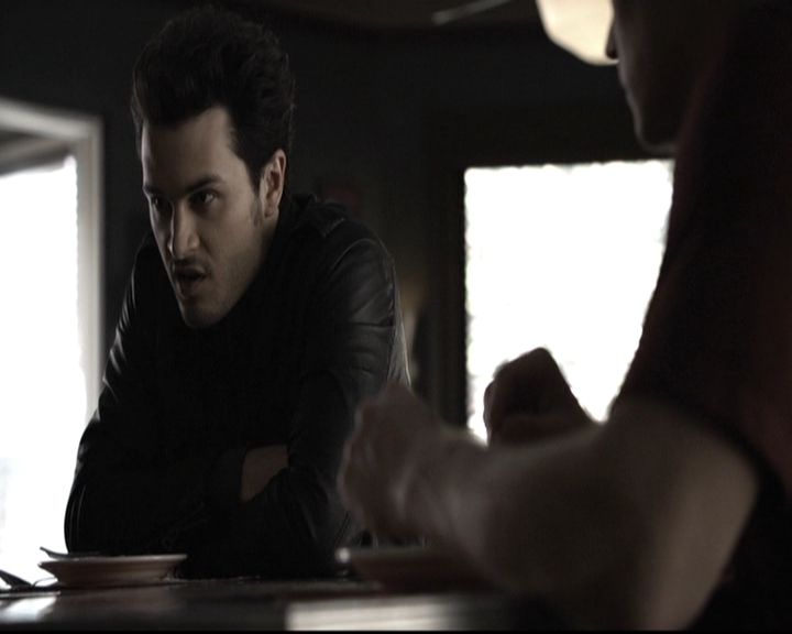 VampireDiariesWorld-dot-nl_6x09IAlone1438.jpg