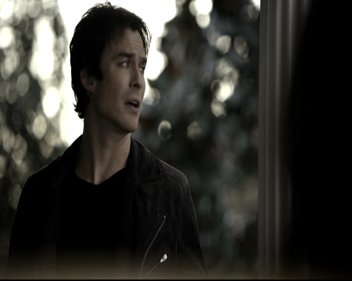 VampireDiariesWorld-dot-nl_6x09IAlone1538.jpg