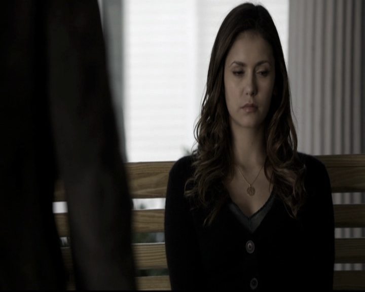 VampireDiariesWorld-dot-nl_6x09IAlone1563.jpg