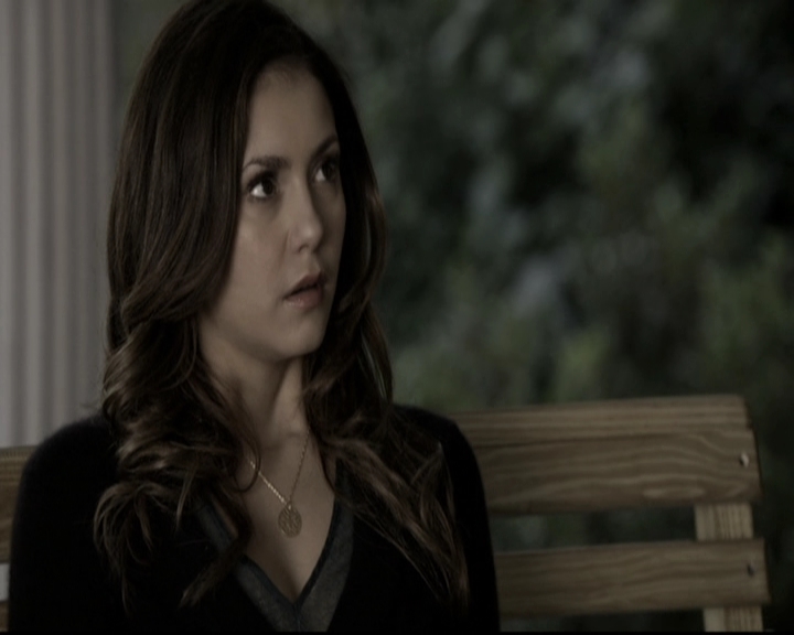 VampireDiariesWorld-dot-nl_6x09IAlone1613.jpg