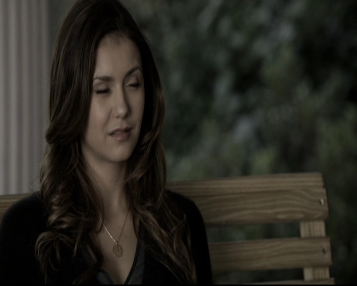 VampireDiariesWorld-dot-nl_6x09IAlone1616.jpg