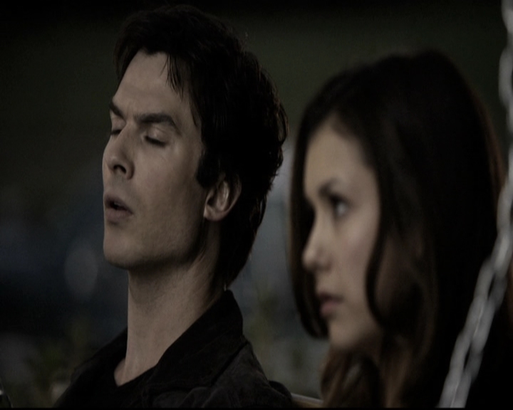 VampireDiariesWorld-dot-nl_6x09IAlone1637.jpg