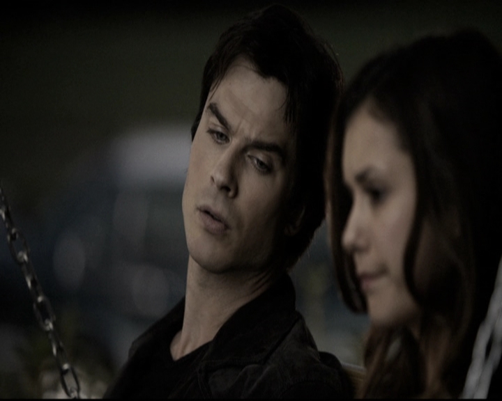 VampireDiariesWorld-dot-nl_6x09IAlone1638.jpg