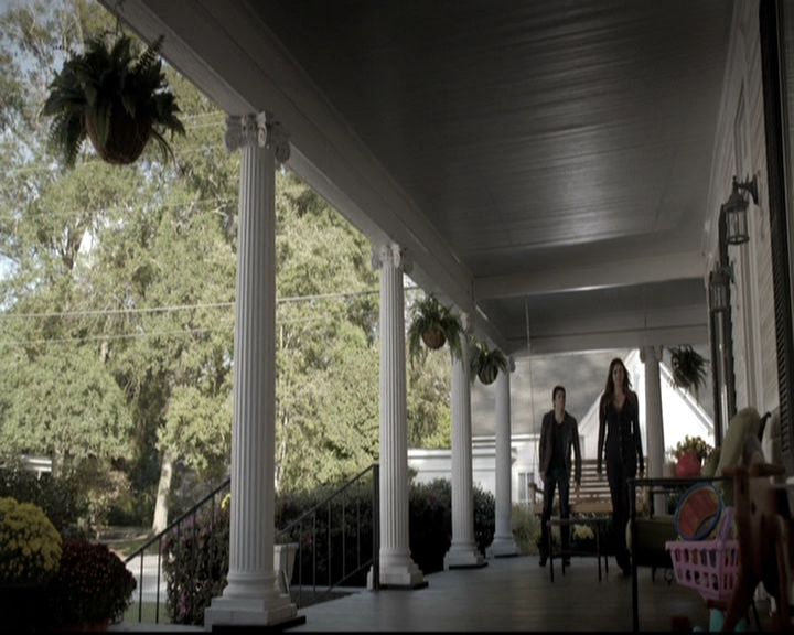 VampireDiariesWorld-dot-nl_6x09IAlone1651.jpg