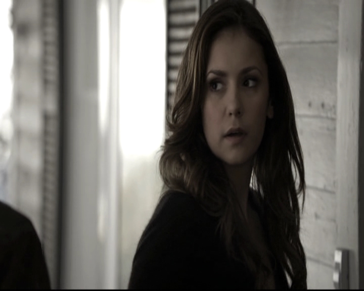 VampireDiariesWorld-dot-nl_6x09IAlone1658.jpg