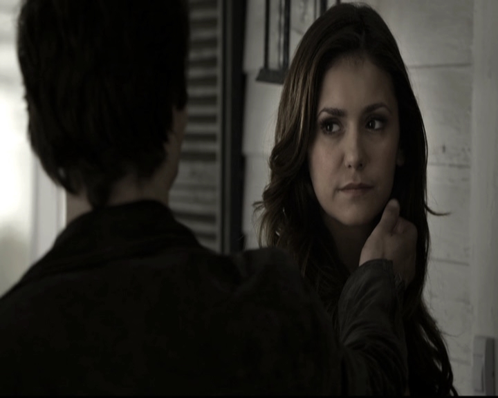 VampireDiariesWorld-dot-nl_6x09IAlone1672.jpg