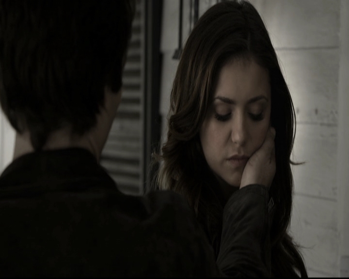 VampireDiariesWorld-dot-nl_6x09IAlone1674.jpg