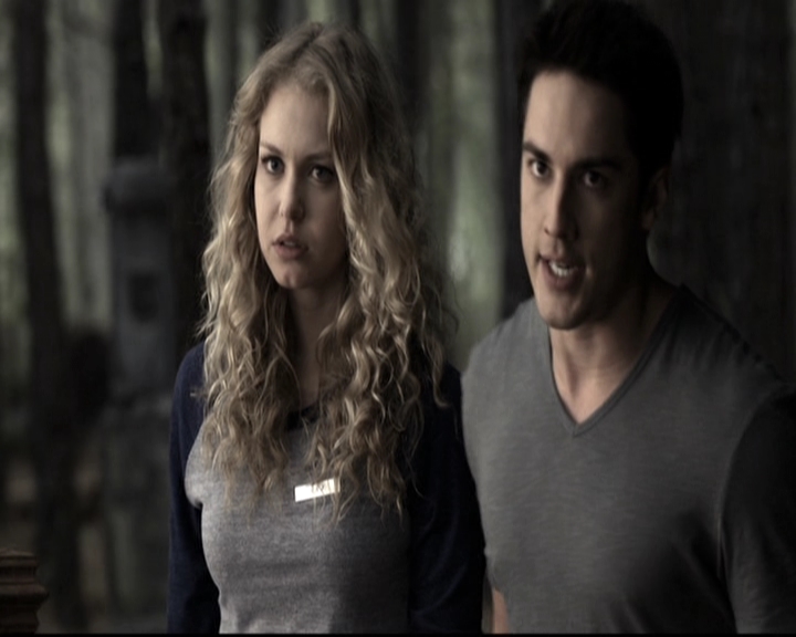 VampireDiariesWorld-dot-nl_6x09IAlone1699.jpg