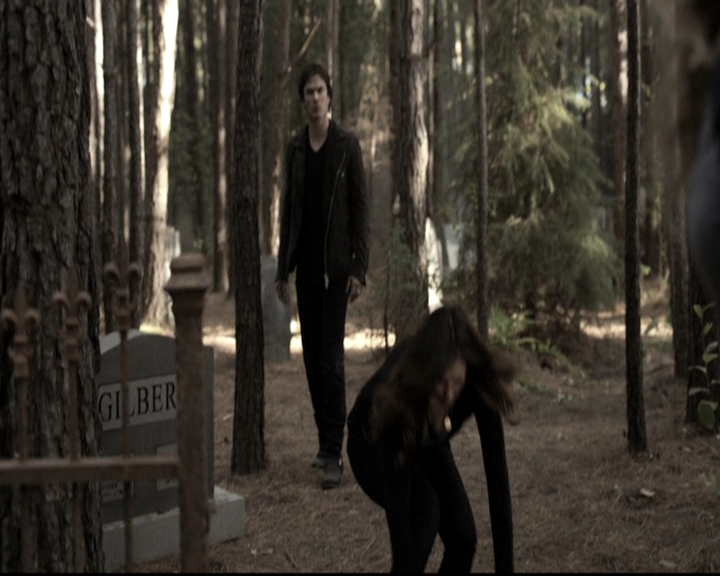 VampireDiariesWorld-dot-nl_6x09IAlone1703.jpg