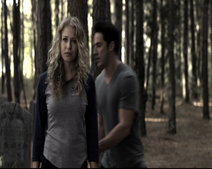 VampireDiariesWorld-dot-nl_6x09IAlone1716.jpg