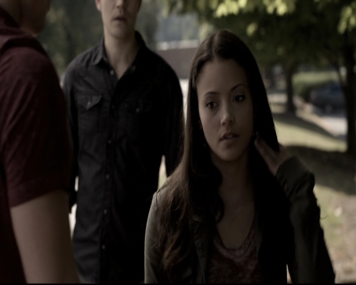 VampireDiariesWorld-dot-nl_6x09IAlone1819.jpg