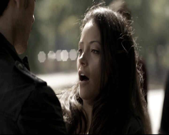 VampireDiariesWorld-dot-nl_6x09IAlone1821.jpg