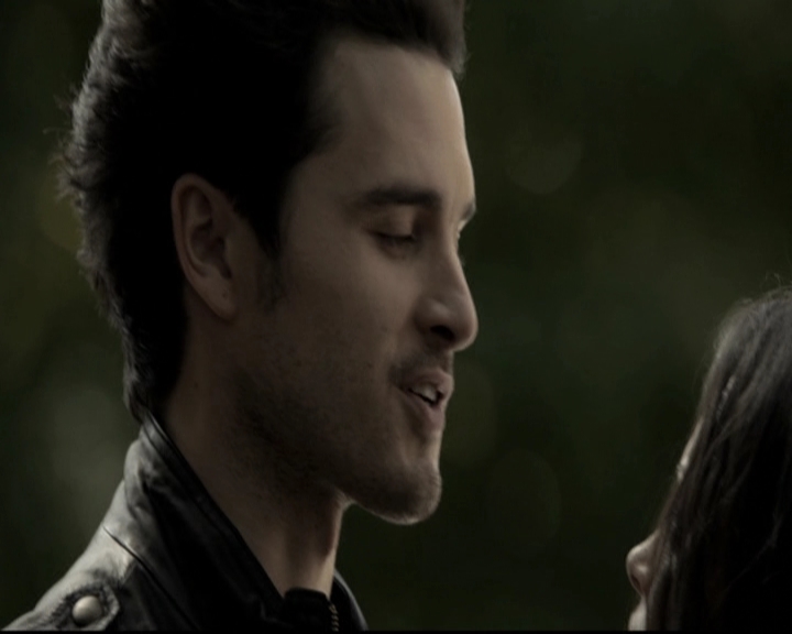 VampireDiariesWorld-dot-nl_6x09IAlone1823.jpg