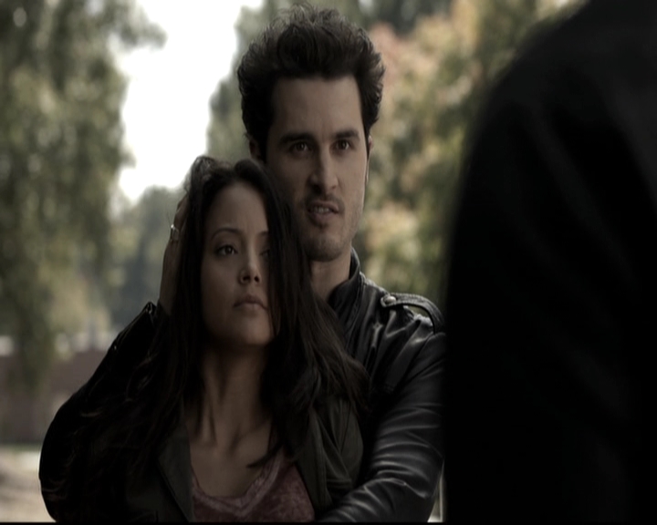 VampireDiariesWorld-dot-nl_6x09IAlone1828.jpg