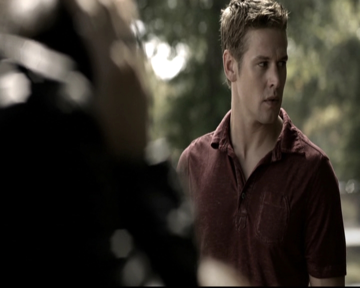 VampireDiariesWorld-dot-nl_6x09IAlone1835.jpg