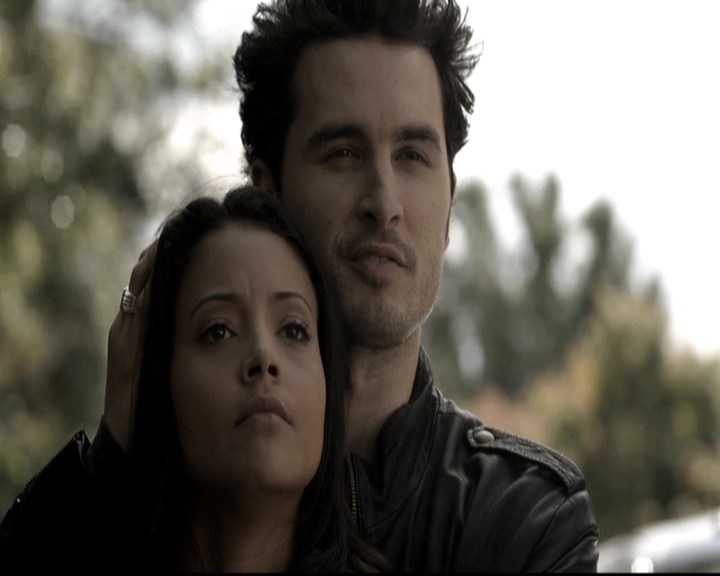 VampireDiariesWorld-dot-nl_6x09IAlone1836.jpg