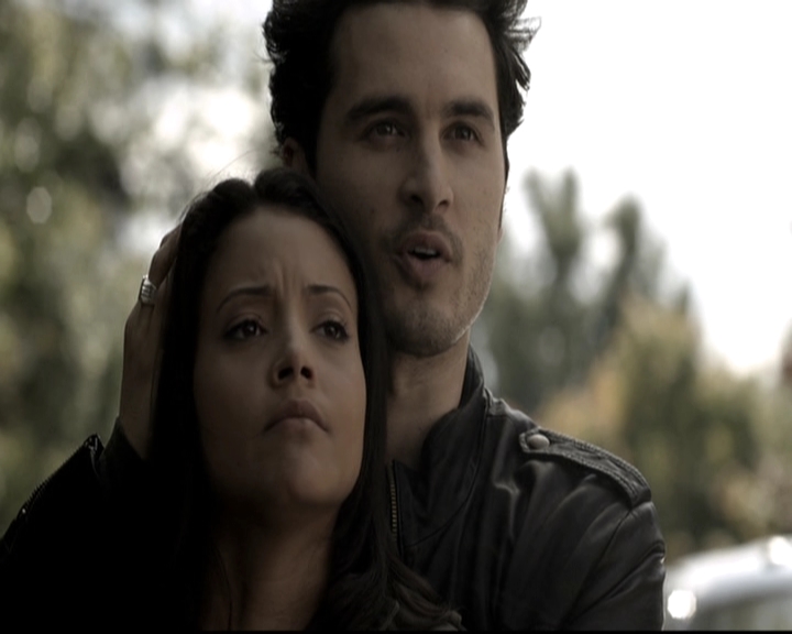 VampireDiariesWorld-dot-nl_6x09IAlone1838.jpg