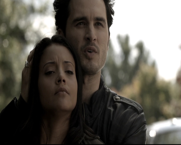 VampireDiariesWorld-dot-nl_6x09IAlone1841.jpg