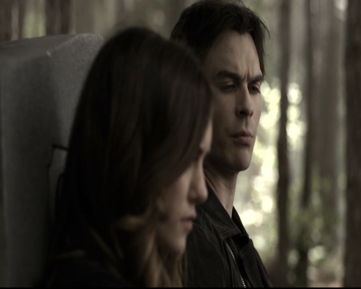 VampireDiariesWorld-dot-nl_6x09IAlone1896.jpg