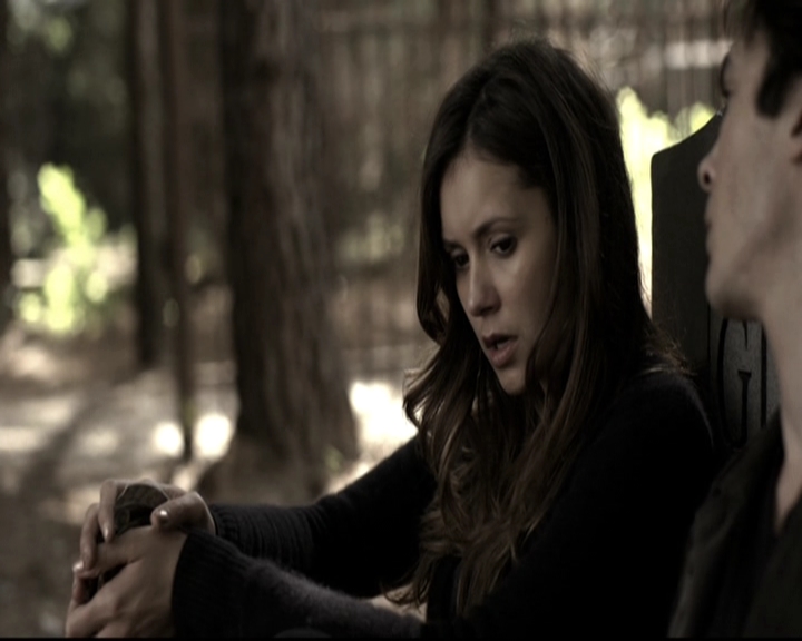 VampireDiariesWorld-dot-nl_6x09IAlone1898.jpg