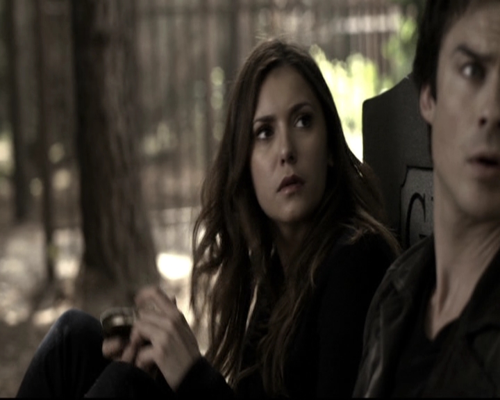 VampireDiariesWorld-dot-nl_6x09IAlone1902.jpg