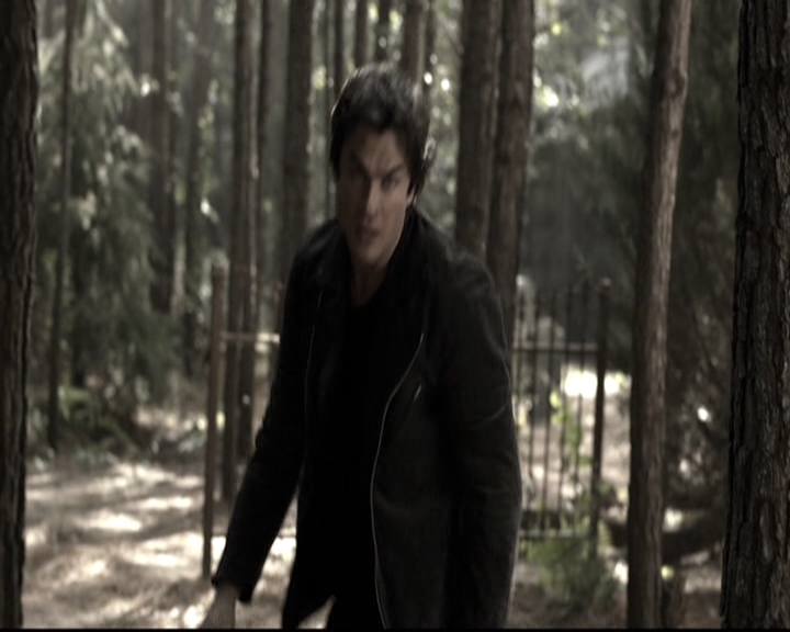 VampireDiariesWorld-dot-nl_6x09IAlone1911.jpg