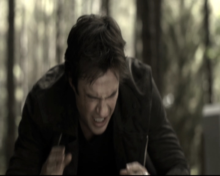 VampireDiariesWorld-dot-nl_6x09IAlone1919.jpg