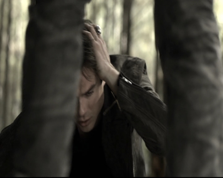 VampireDiariesWorld-dot-nl_6x09IAlone1923.jpg