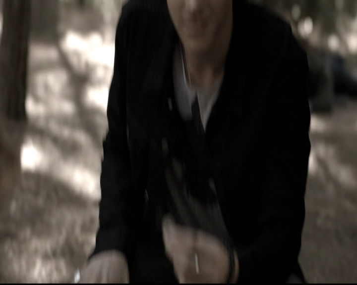 VampireDiariesWorld-dot-nl_6x09IAlone1937.jpg