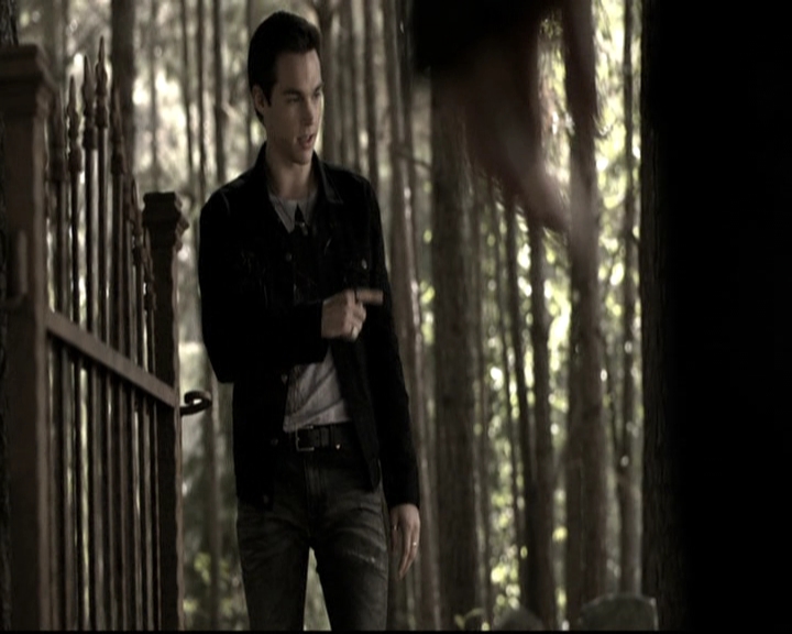 VampireDiariesWorld-dot-nl_6x09IAlone1969.jpg