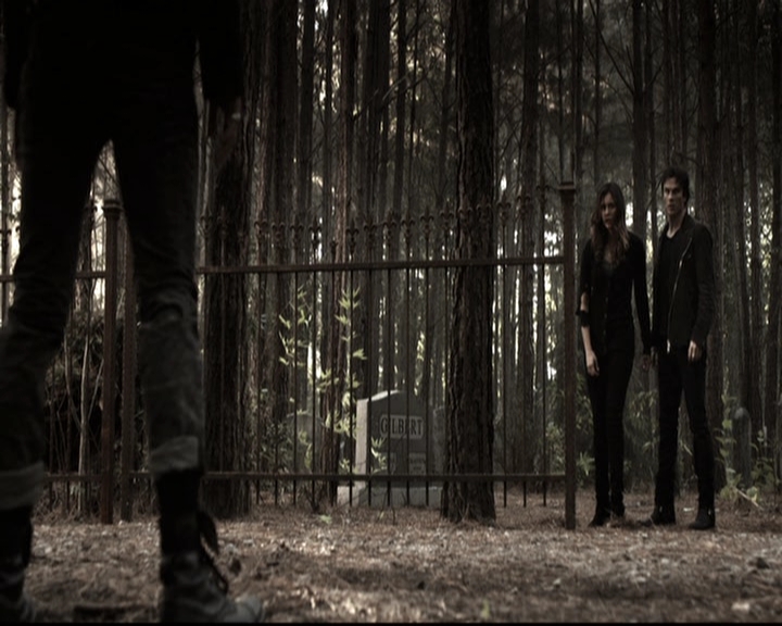 VampireDiariesWorld-dot-nl_6x09IAlone1972.jpg