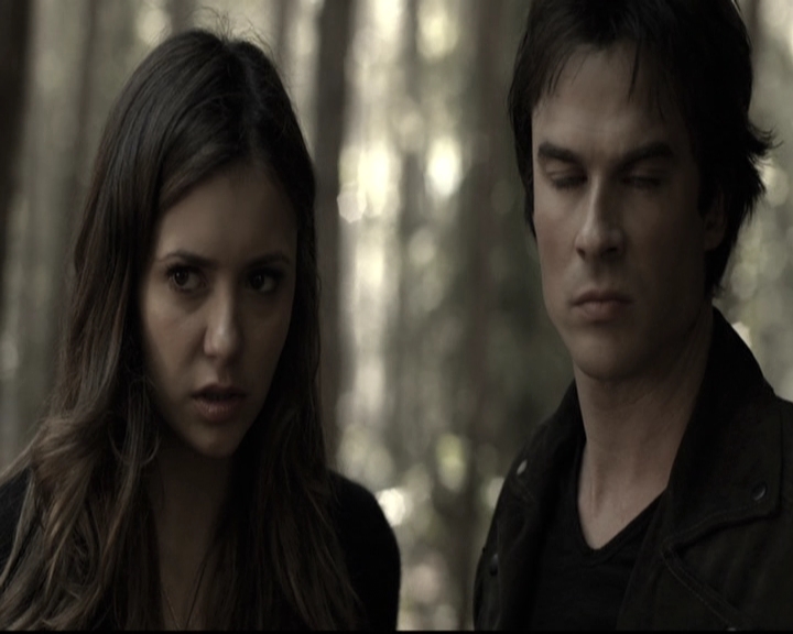 VampireDiariesWorld-dot-nl_6x09IAlone1977.jpg