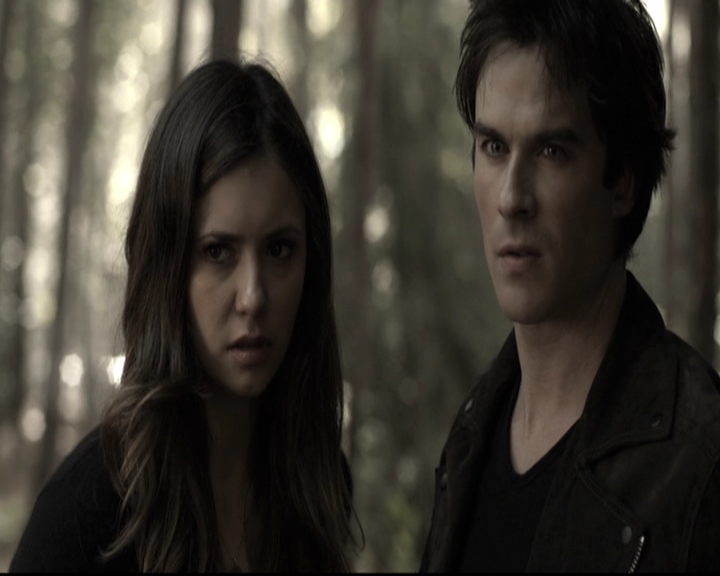 VampireDiariesWorld-dot-nl_6x09IAlone1982.jpg