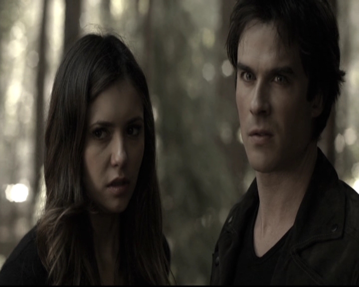 VampireDiariesWorld-dot-nl_6x09IAlone1983.jpg