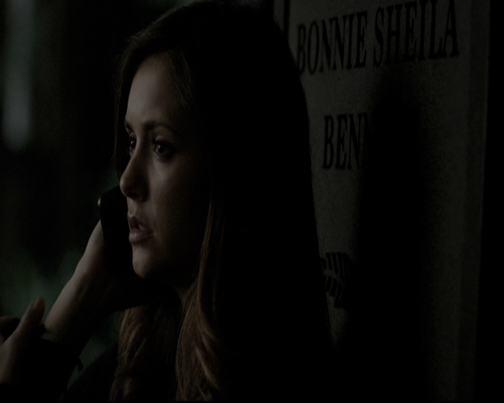 VampireDiariesWorld-dot-nl_6x09IAlone2056.jpg