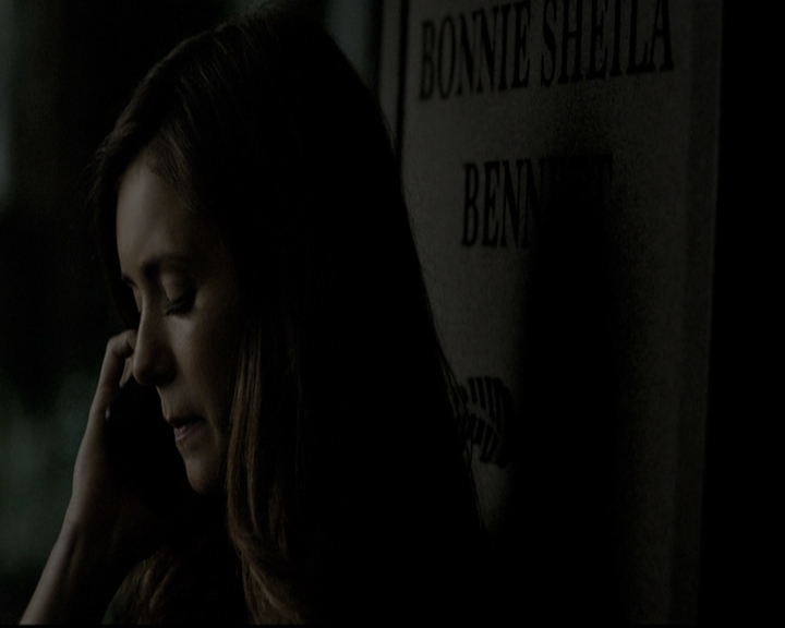 VampireDiariesWorld-dot-nl_6x09IAlone2064.jpg