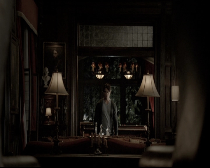 VampireDiariesWorld-dot-nl_6x09IAlone2072.jpg