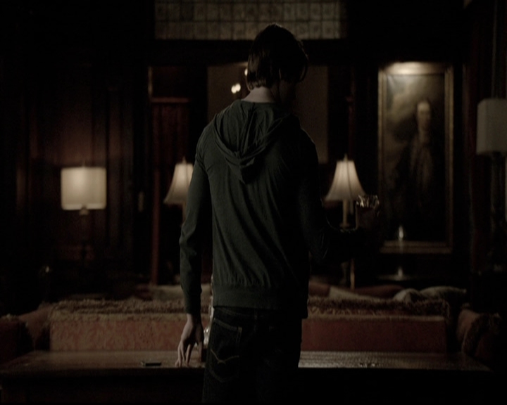 VampireDiariesWorld-dot-nl_6x09IAlone2075.jpg