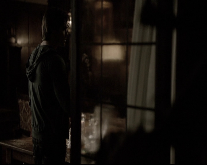 VampireDiariesWorld-dot-nl_6x09IAlone2077.jpg