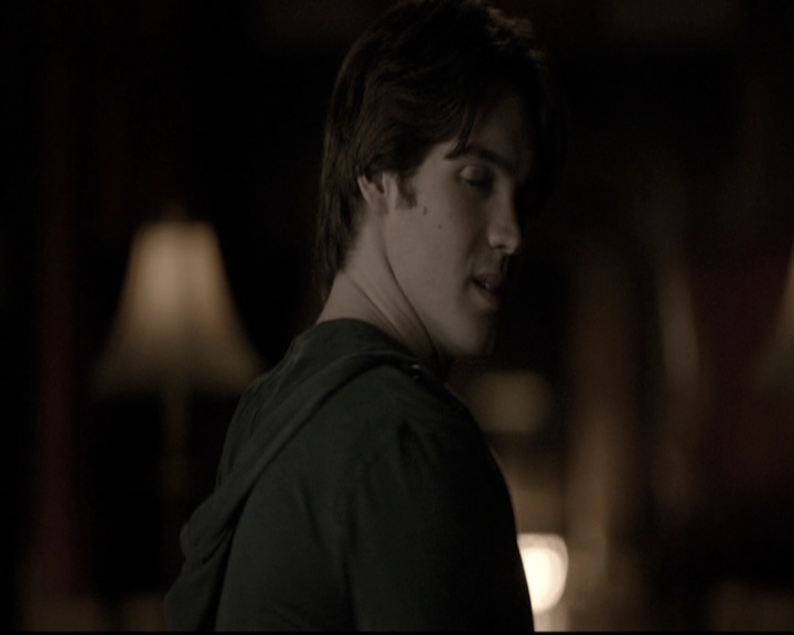 VampireDiariesWorld-dot-nl_6x09IAlone2081.jpg