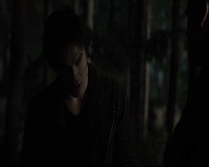 VampireDiariesWorld-dot-nl_6x09IAlone2109.jpg